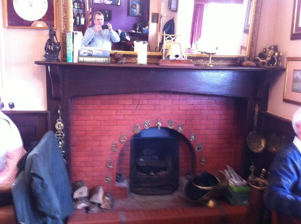 The Cricketers Inn Winchester Kültér fotó